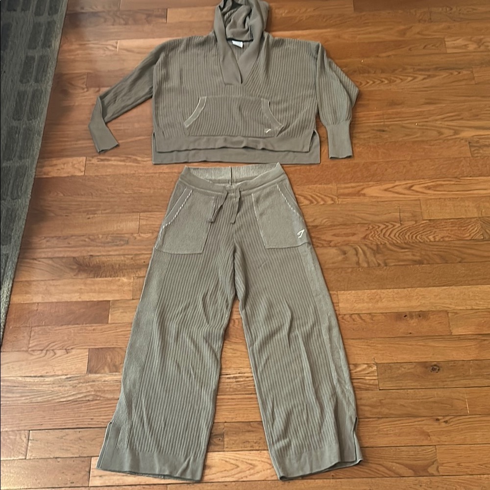 Gymshark Tan Lounge Set